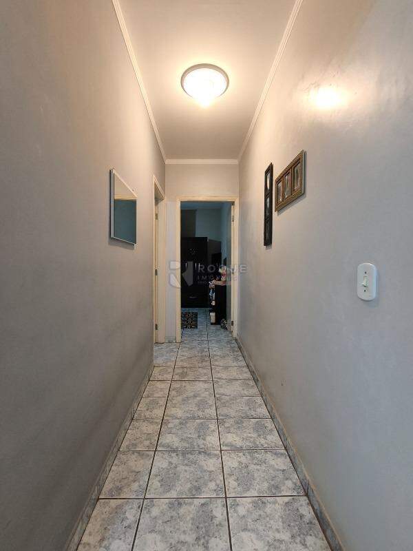 Casa Residencial à venda no bairro Jardim Nova Conquista: CORREDOR INTERNO