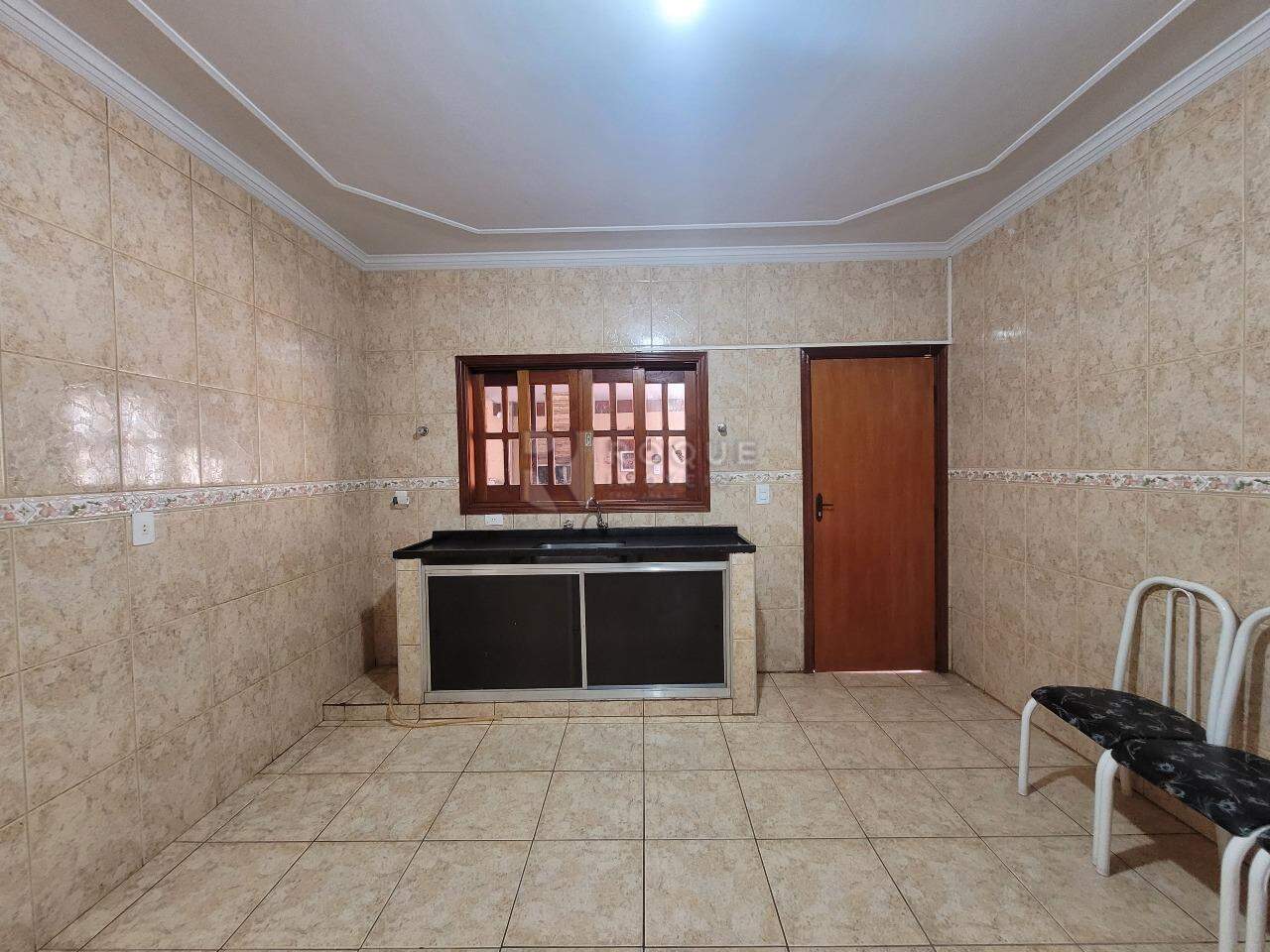 Casa Residencial à venda no bairro Jardim das Palmeiras: Cozinha
