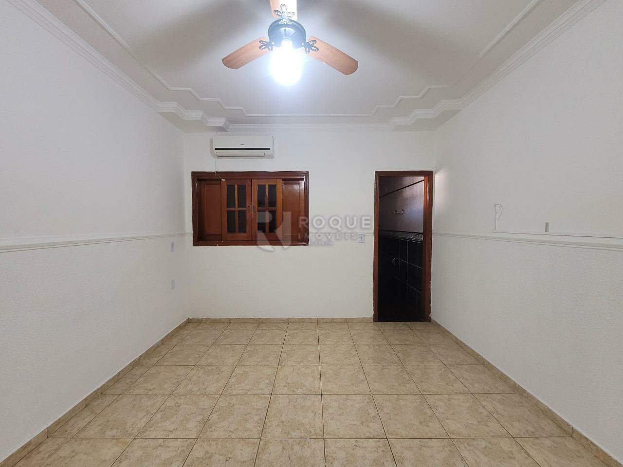 Casa Residencial à venda no bairro Jardim das Palmeiras: Dormitorio Suite 