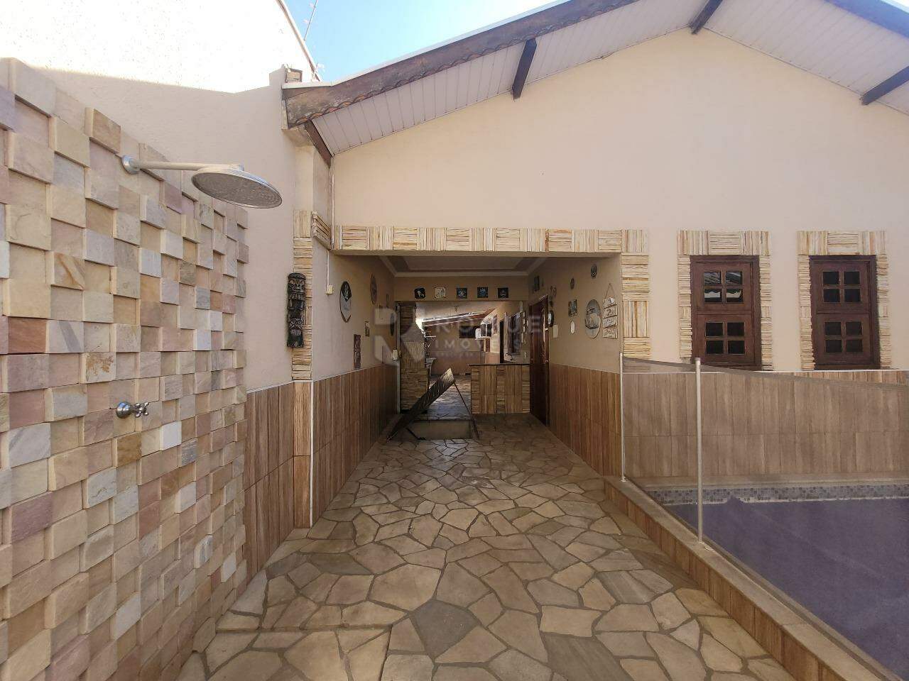 Casa Residencial à venda no bairro Jardim das Palmeiras: Garagem