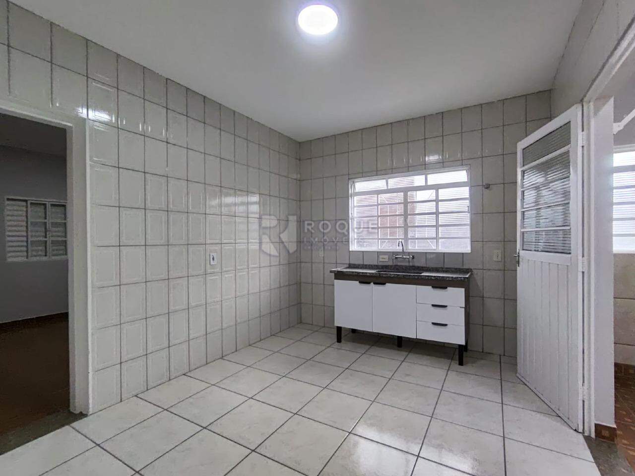 Casa Residencial para aluguel no bairro Jardim Ouro Verde: Cozinha 