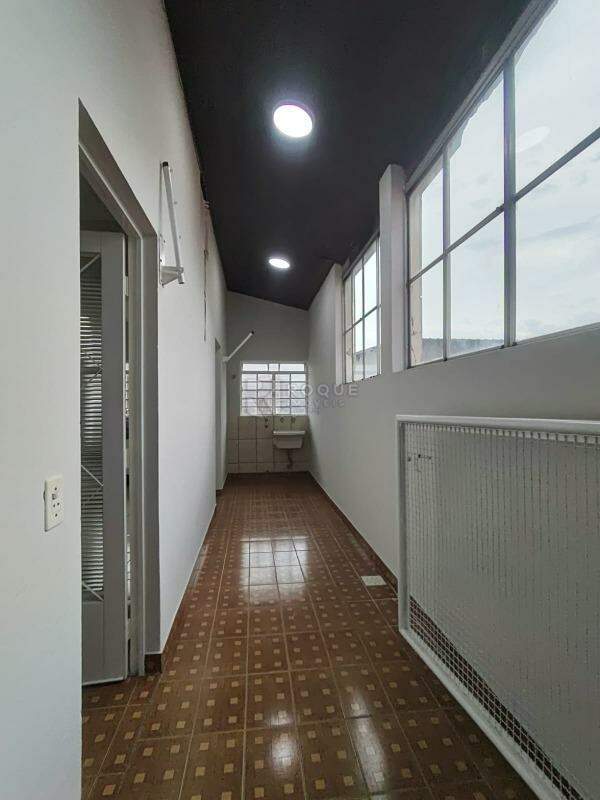 Casa Residencial para aluguel no bairro Jardim Ouro Verde: Hall superior