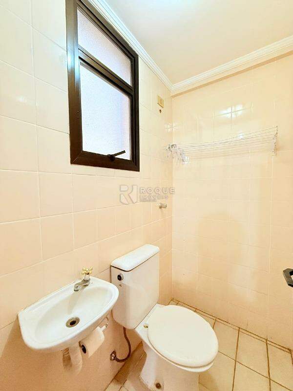 Apartamento para aluguel no bairro Centro: Wc Externo