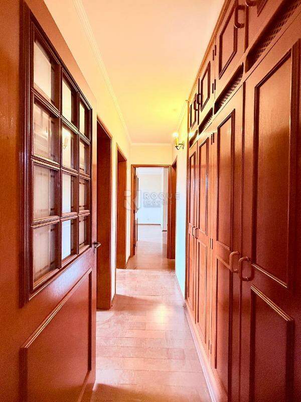 Apartamento para aluguel no bairro Centro: Hall dos Dormitórios