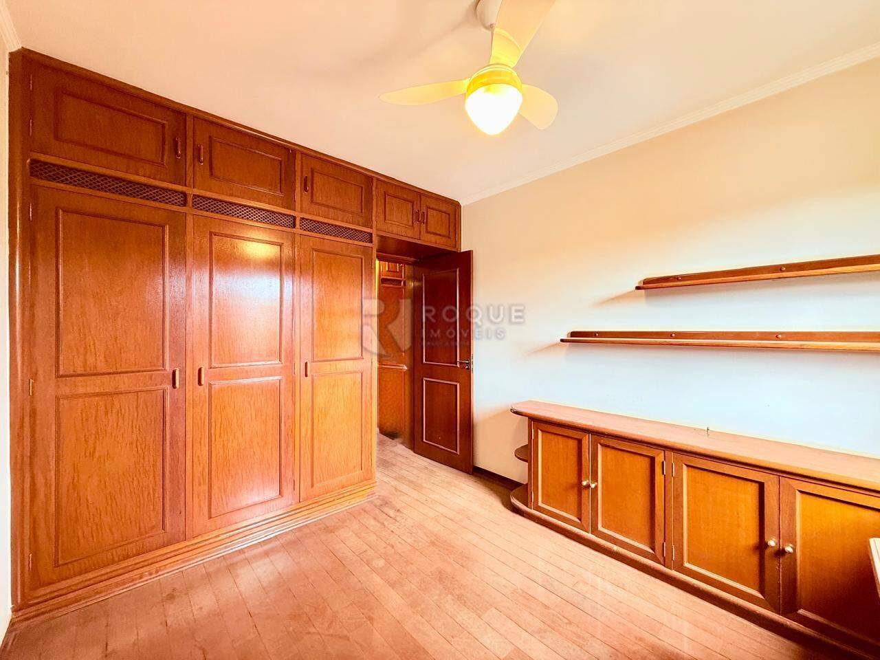 Apartamento para aluguel no bairro Centro: Dormitório 02