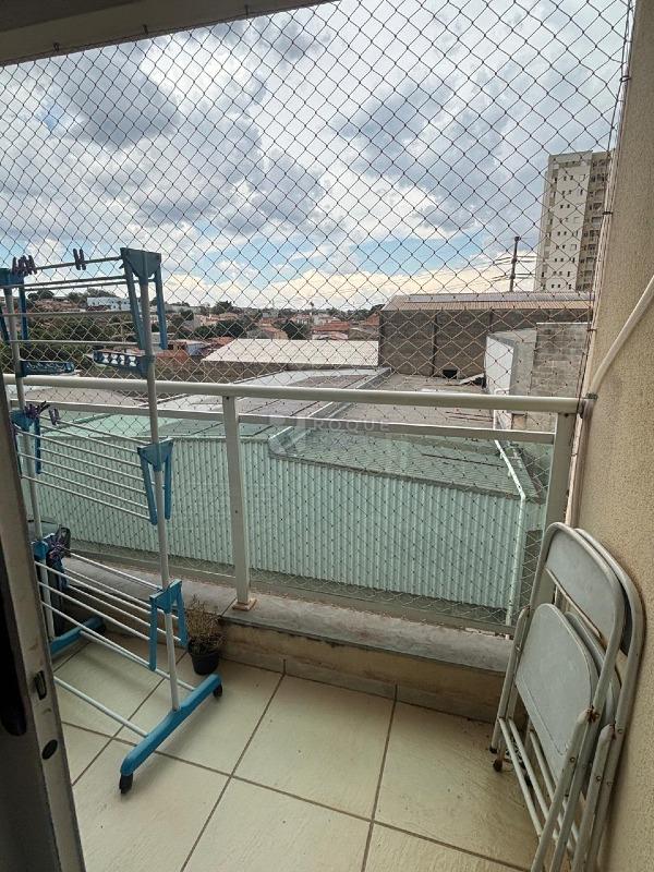 Apartamento à venda no bairro Vila Camargo: