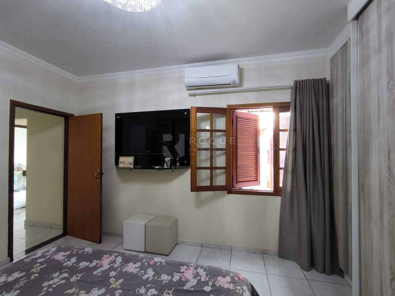 Casa Residencial à venda no bairro Residencial Nobreville: SUÍTE