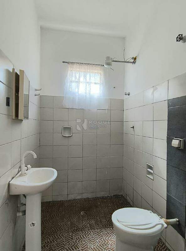 Casa Residencial para aluguel no bairro Parque Residencial Anavec: Wc social 