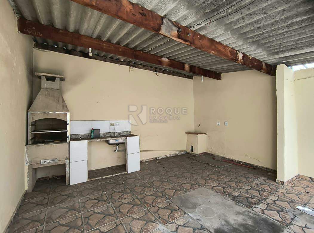 Casa Residencial para aluguel no bairro Parque Residencial Anavec: Fundos 