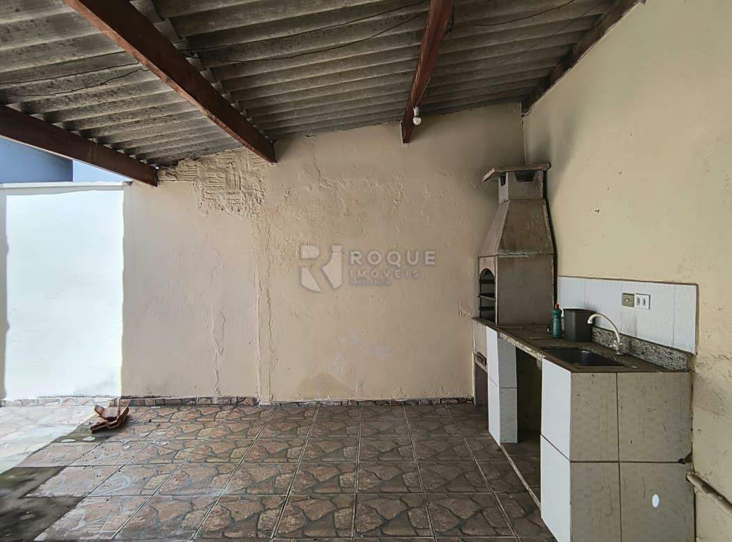 Casa Residencial para aluguel no bairro Parque Residencial Anavec: Fundos 