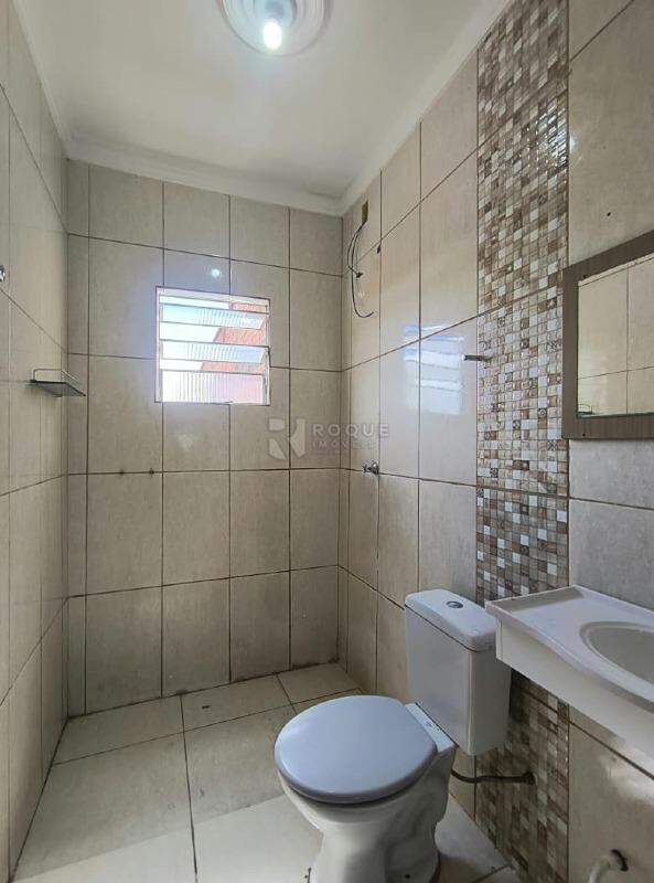 Casa Residencial para aluguel no bairro Jardim Anhanguera: Wc social 
