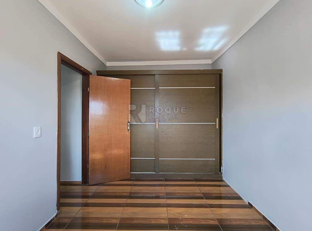 Casa Residencial para aluguel no bairro Jardim Anhanguera: Dormitório