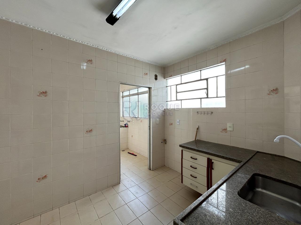 Apartamento para aluguel no bairro Cidade Jardim: Cozinha