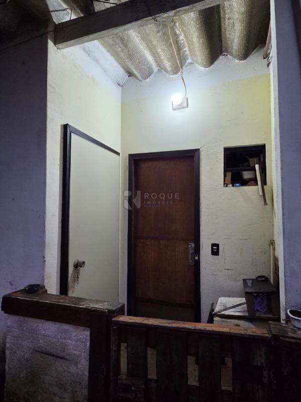 Casa Residencial à venda no bairro Jardim Esmeralda: Acesso edícula