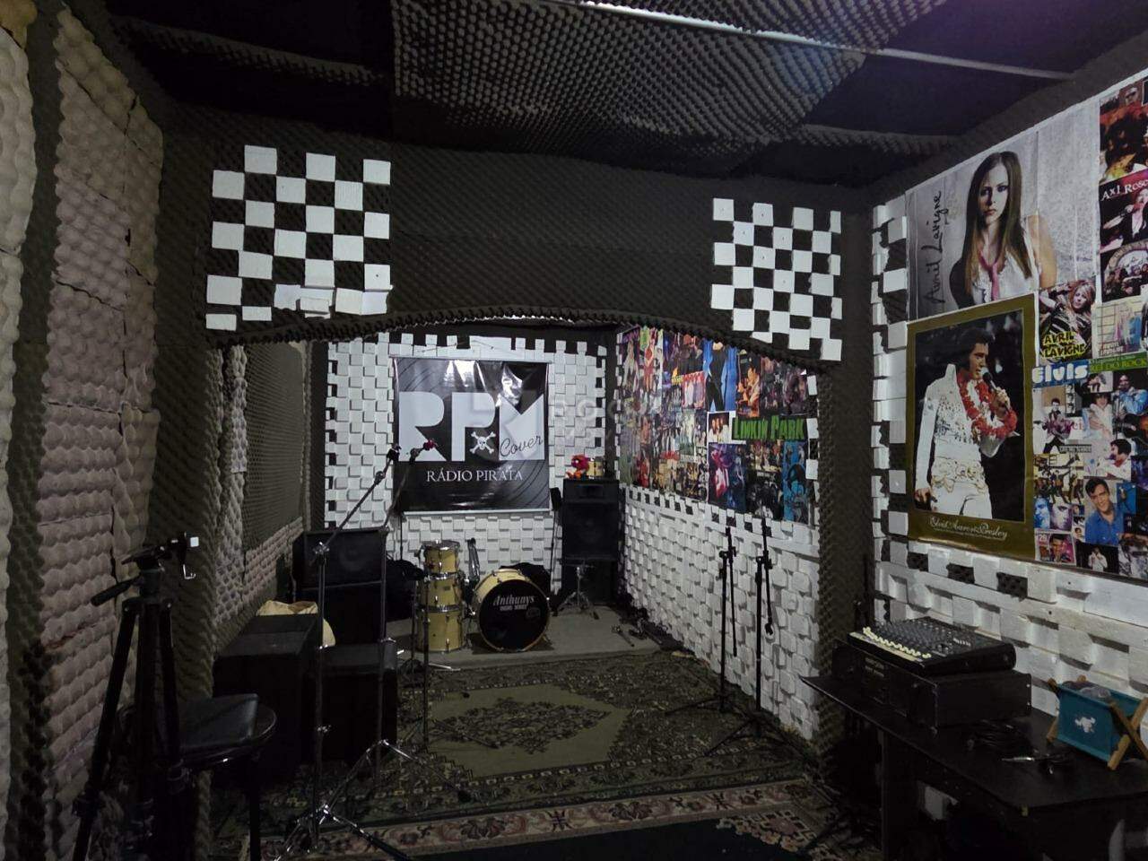 Casa Residencial à venda no bairro Jardim Esmeralda: Edícula