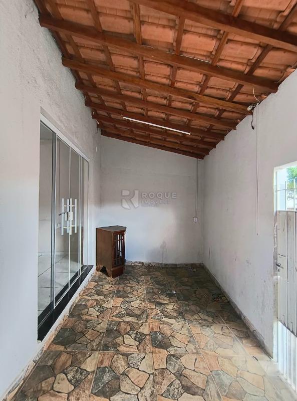 Casa Residencial para aluguel no bairro Jardim Morro Branco: Frente 