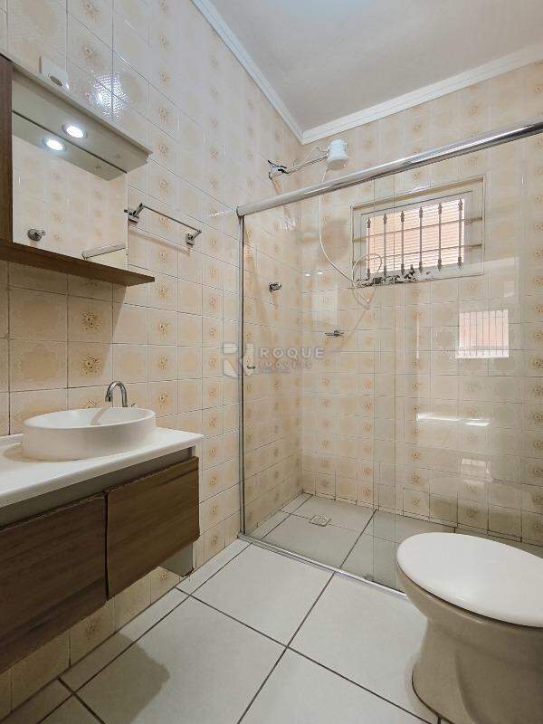 Casa Residencial à venda no bairro Parque Hippolyto: BANHEIRO SOCIAL