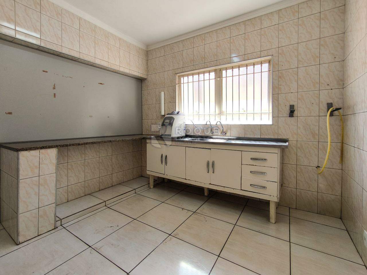 Casa Residencial à venda no bairro Parque Hippolyto: COZINHA