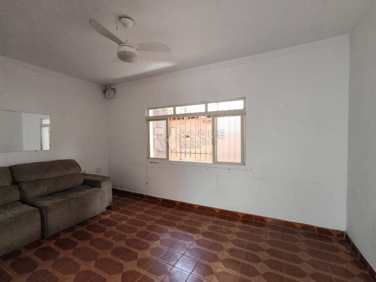 Casa Residencial à venda no bairro Parque Hippolyto: SALA DE ESTAR