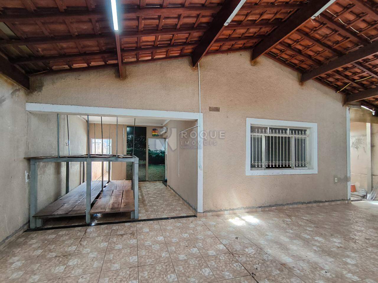 Casa Residencial à venda no bairro Parque Hippolyto: FRENTE