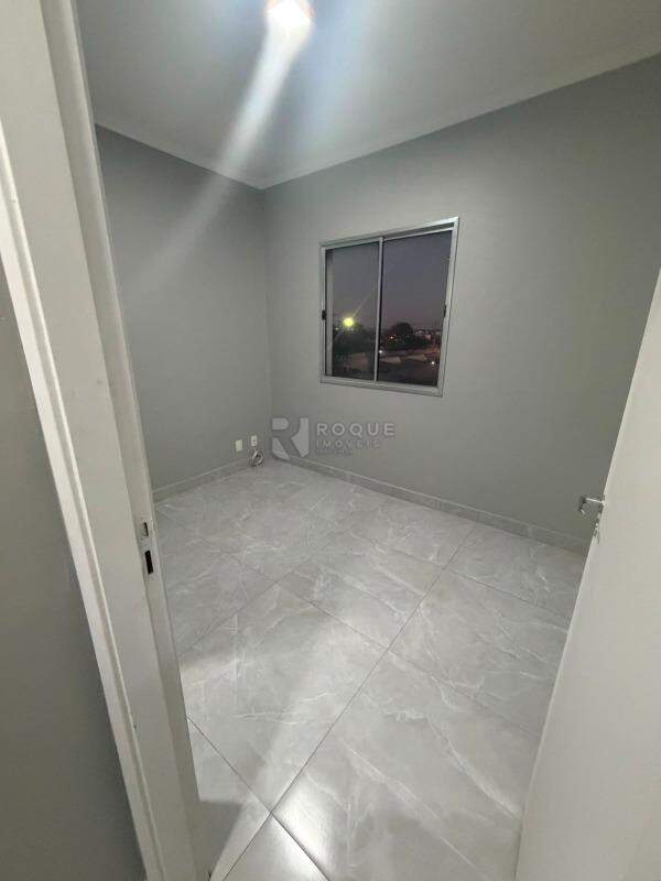 Apartamento à venda no bairro Jardim Parque Novo Mundo: SUÍTE