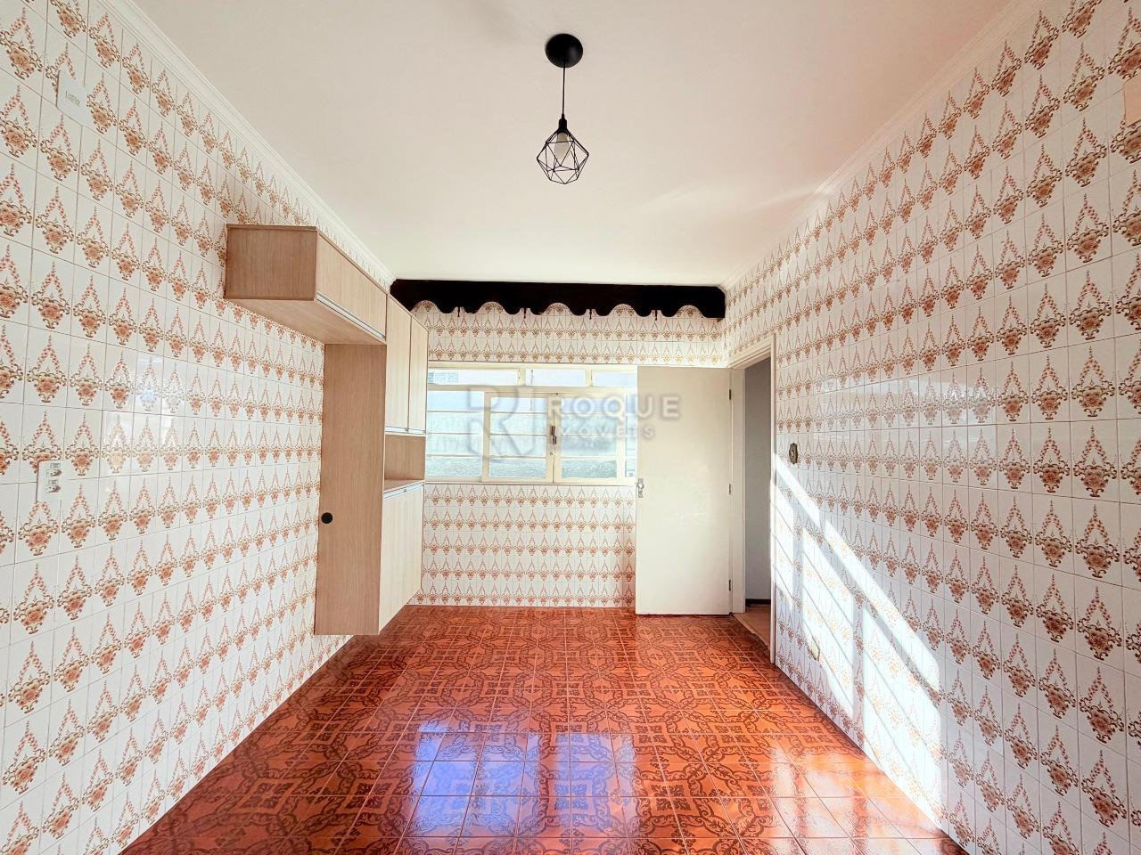 Casa Residencial para aluguel no bairro Vila Castelar: Cozinha interna
