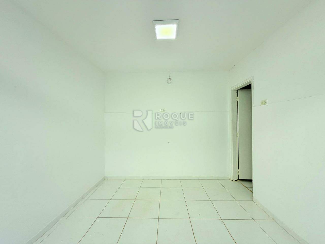 Casa Residencial para aluguel no bairro Vila Castelar: Sala