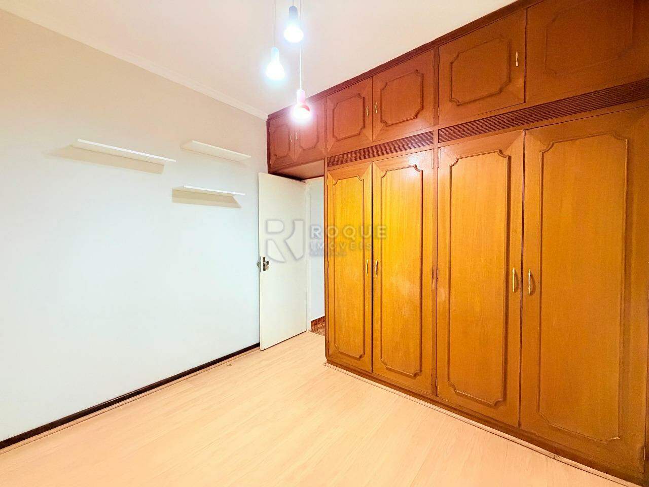Casa Residencial para aluguel no bairro Vila Castelar: Dormitório 2
