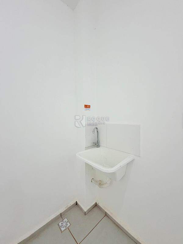 Apartamento para aluguel no bairro Fazenda Duas Barras: Área de serviço