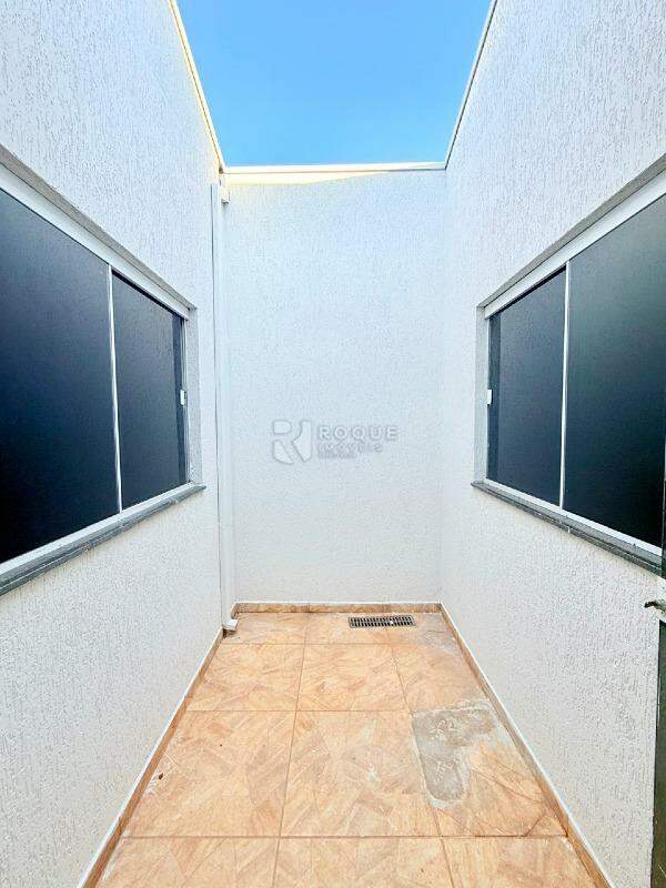 Casa Residencial para aluguel no bairro Jardim dos Jequitibás: Jardim de Inverno