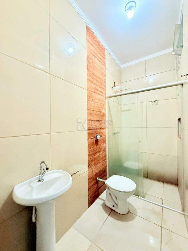 Casa Residencial para aluguel no bairro Jardim dos Jequitibás: Wc Social