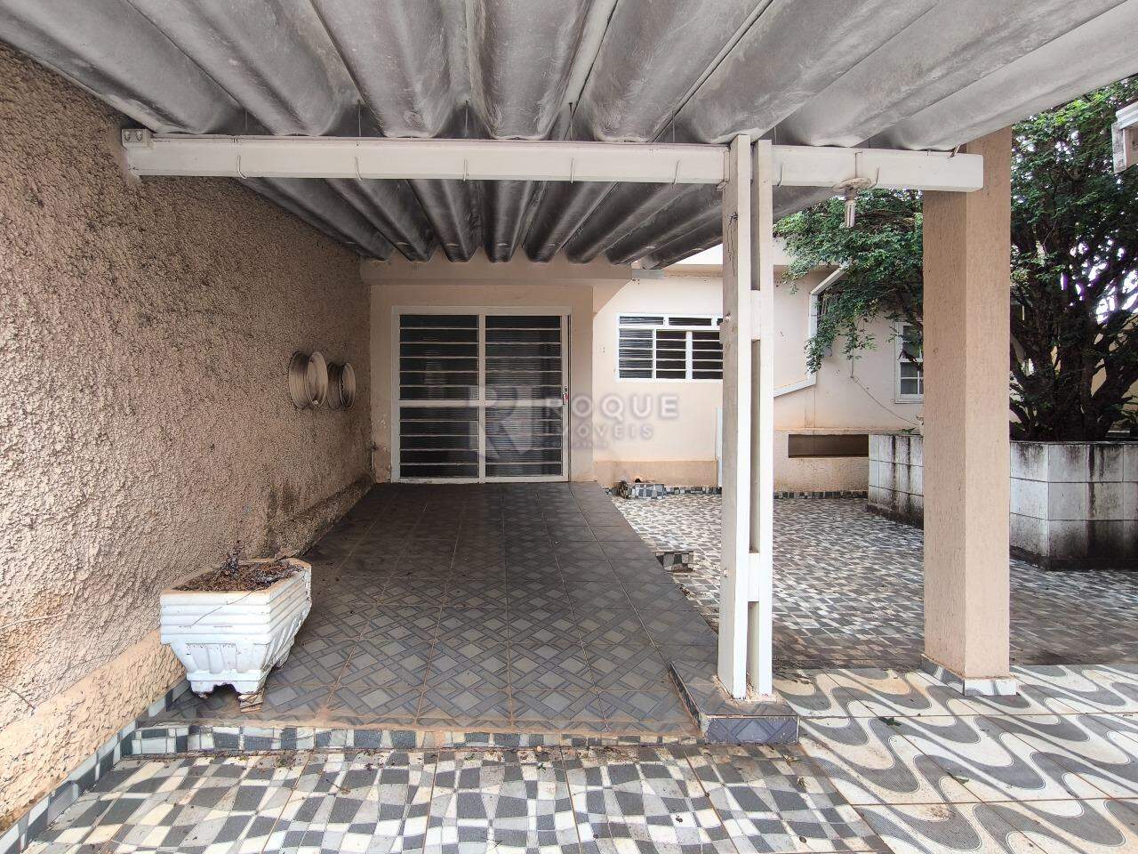 Casa Residencial à venda no bairro Vila Castelar: GARAGEM