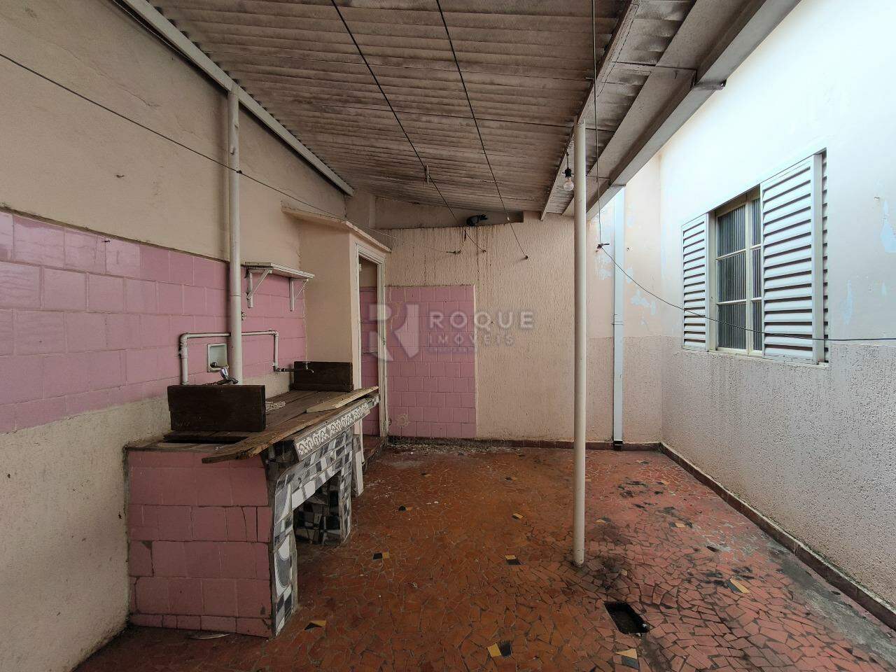 Casa Residencial à venda no bairro Vila Castelar: ÁREA DE SERVIÇO