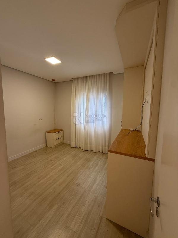 Apartamento à venda no bairro Chácaras Antonieta: 