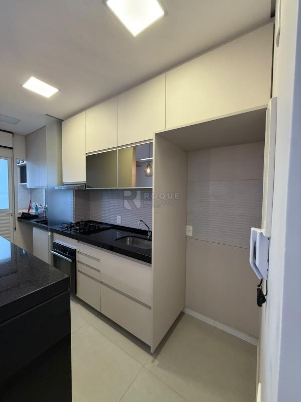 Apartamento à venda no bairro Chácaras Antonieta: 