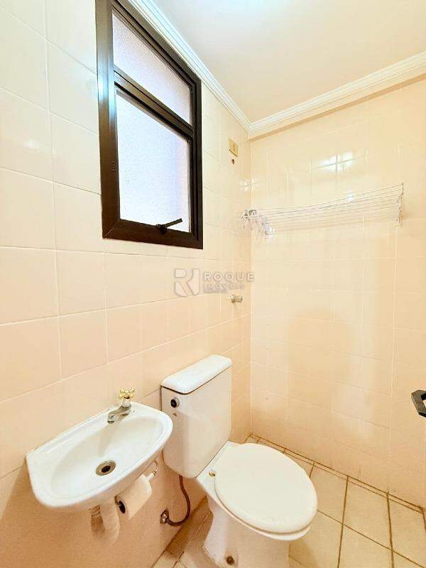 Apartamento à venda no bairro Centro: Wc Externo