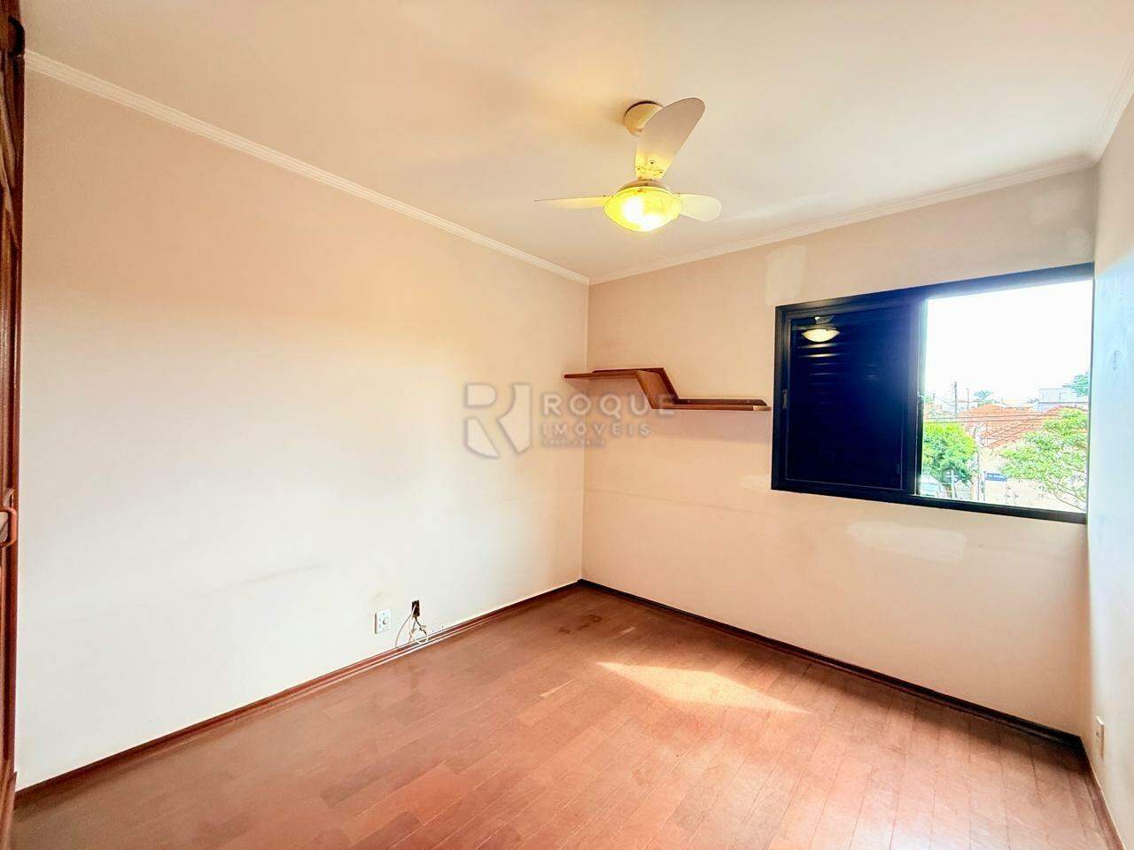 Apartamento à venda no bairro Centro: Dormitório 01 