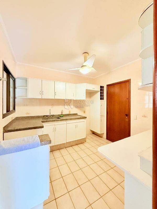 Apartamento à venda no bairro Centro: Cozinha