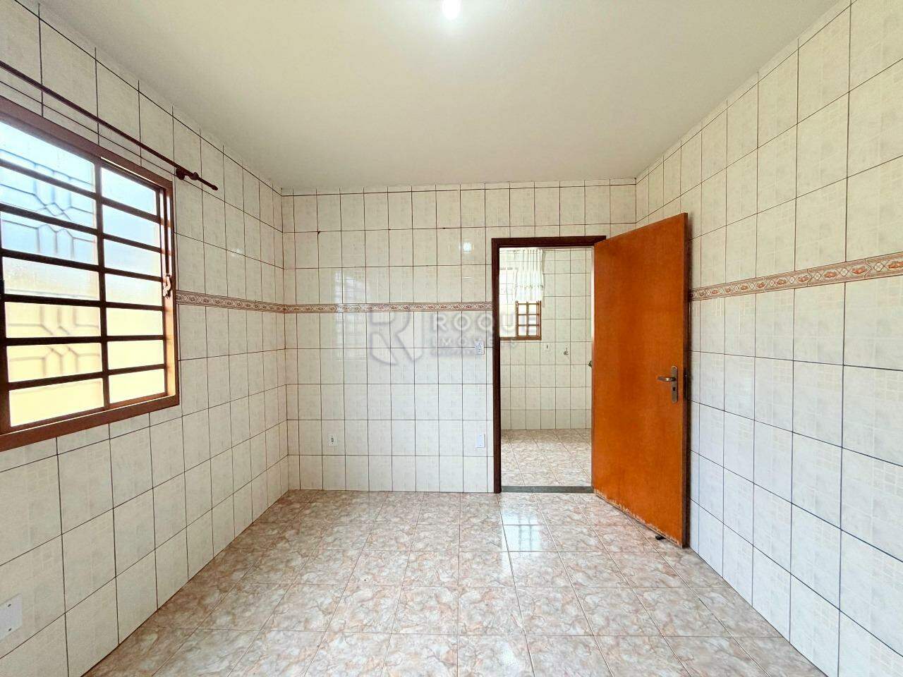 Casa Residencial para aluguel no bairro Jardim Ouro Verde: Cozinha
