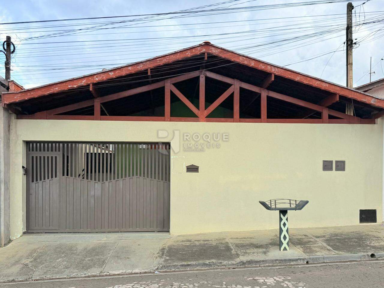Casa Residencial para aluguel no bairro Jardim Ouro Verde: Fachada
