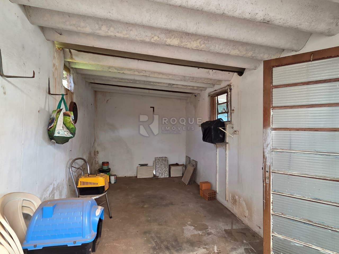 Casa Residencial à venda no bairro Jardim Esmeralda: Fundos/Rancho