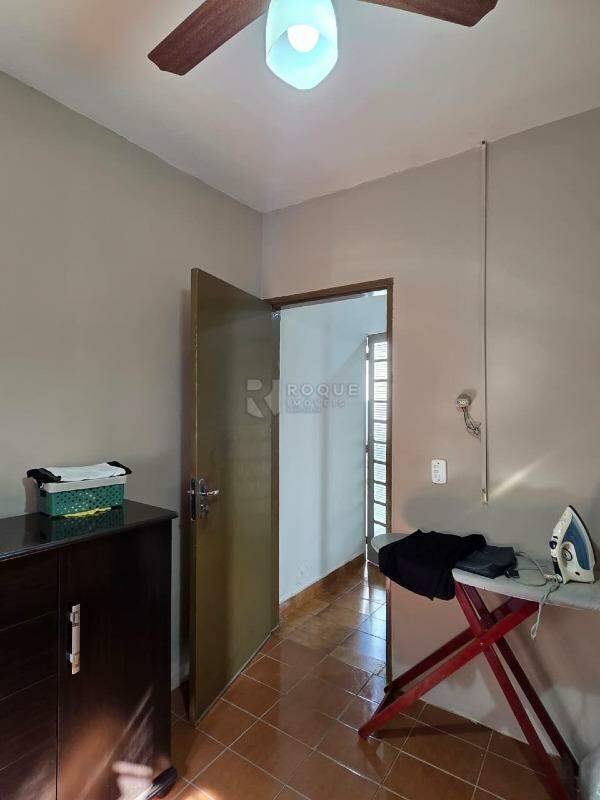 Casa Residencial à venda no bairro Jardim Esmeralda: Dormitório 3