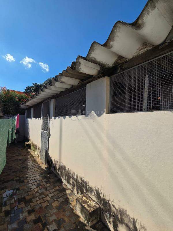 Casa Residencial à venda no bairro Jardim Esmeralda: Acesso fundos