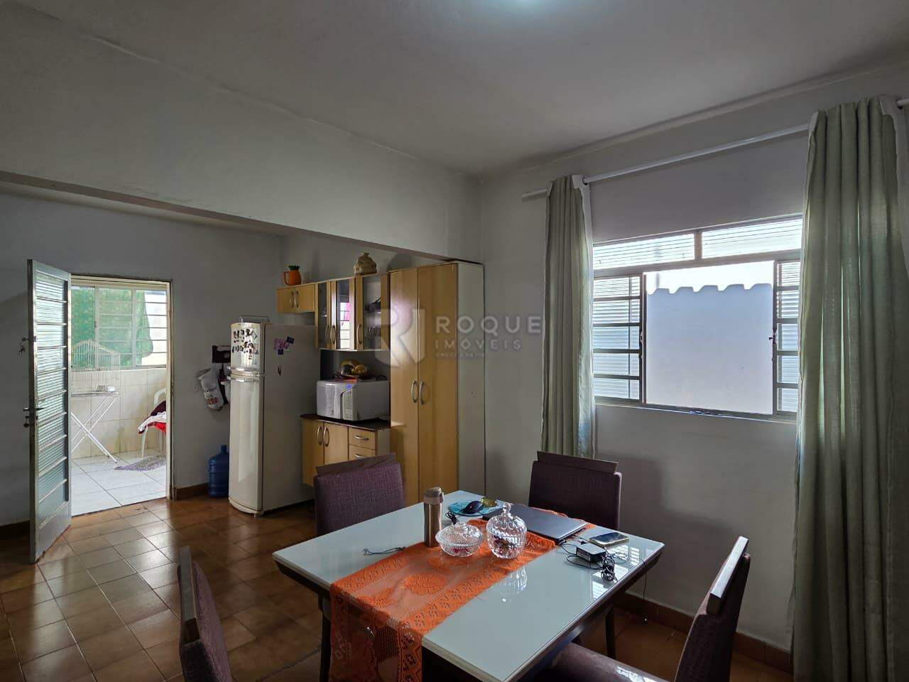 Casa Residencial à venda no bairro Jardim Esmeralda: Copa
