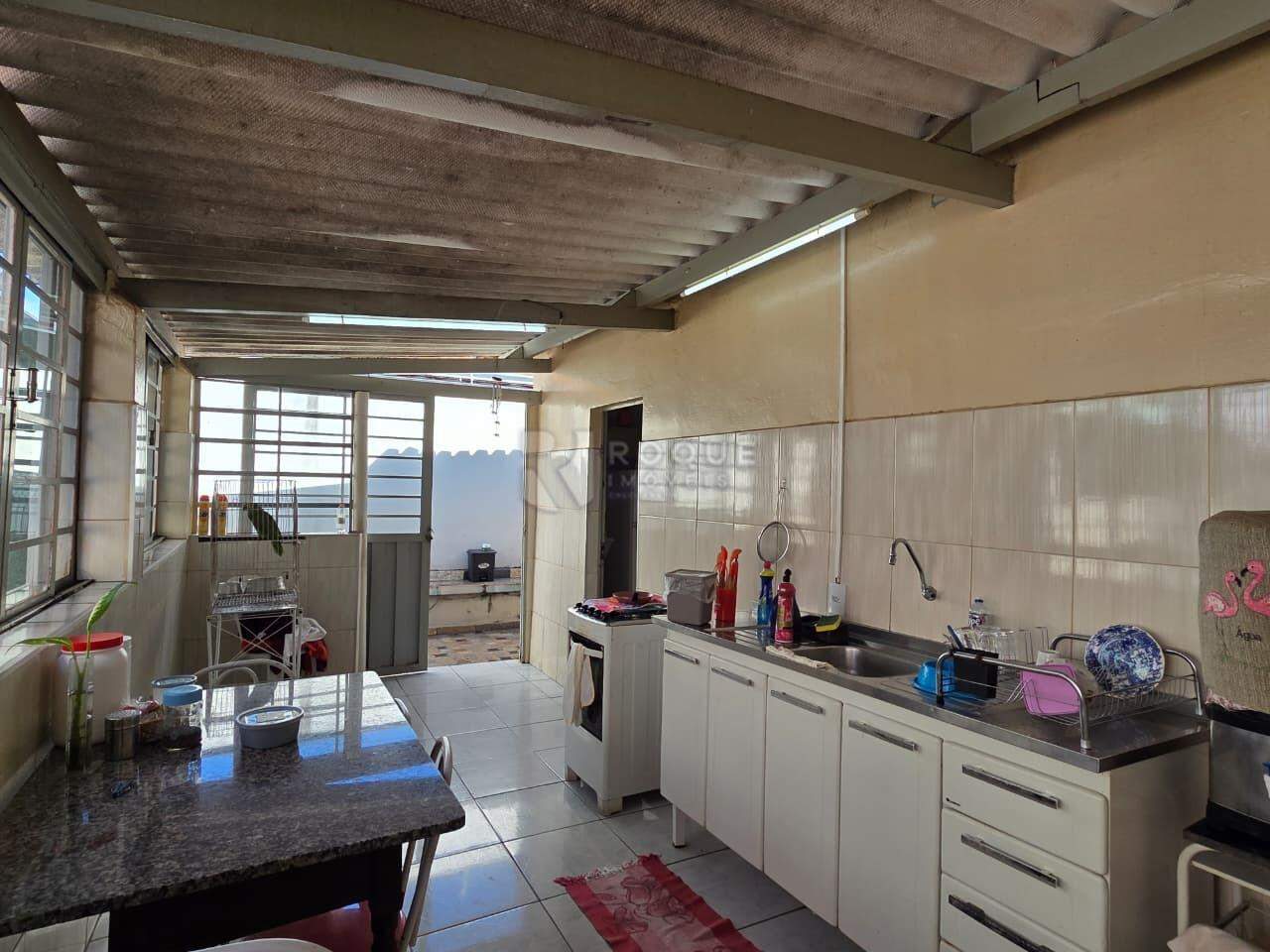Casa Residencial à venda no bairro Jardim Esmeralda: Cozinha/Área de serviço