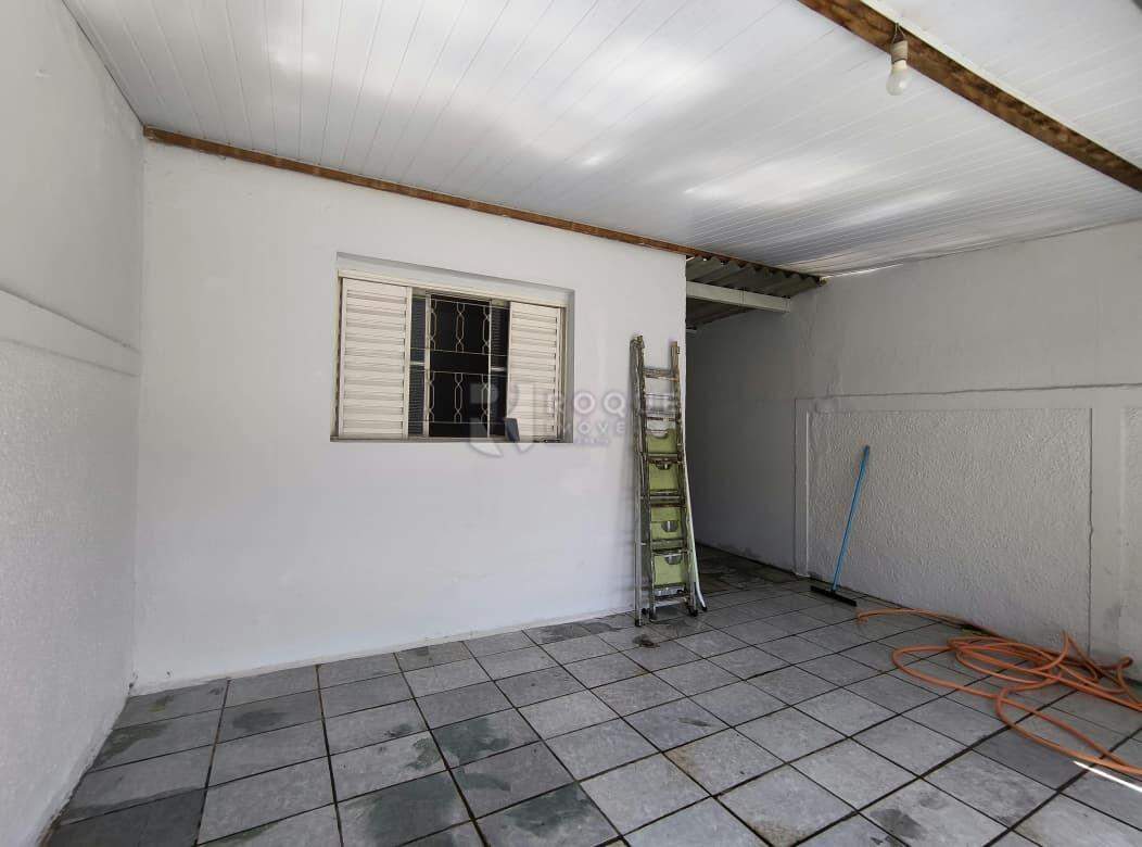 Casa Residencial à venda no bairro Jardim Piratininga: Garagem