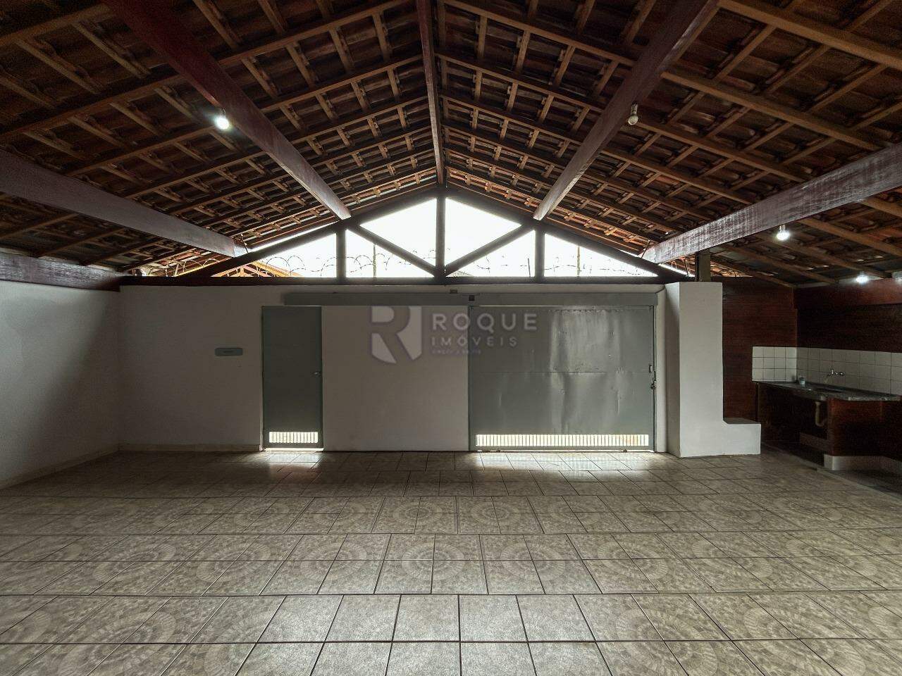 Casa Residencial para aluguel no bairro Residencial Econômico Manoel Simão de Barros Levy: Garagem
