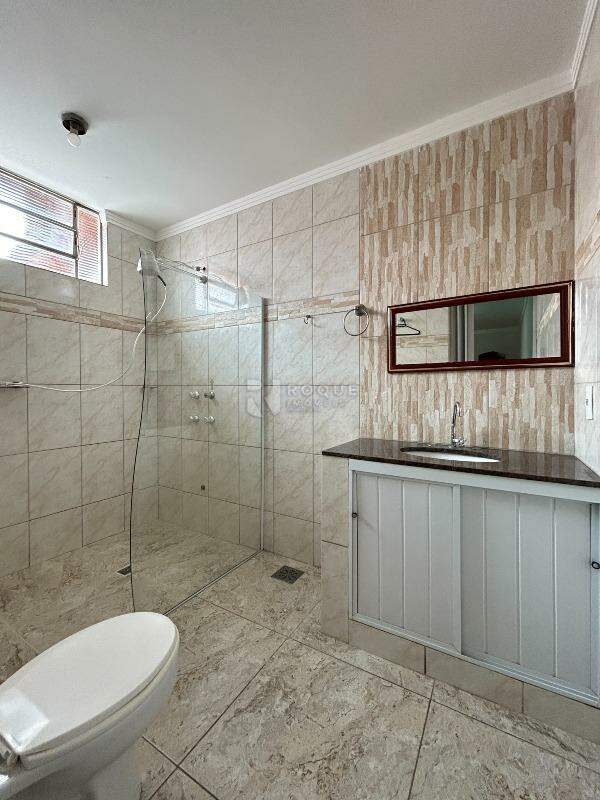 Casa Residencial para aluguel no bairro Residencial Econômico Manoel Simão de Barros Levy: WC suíte 