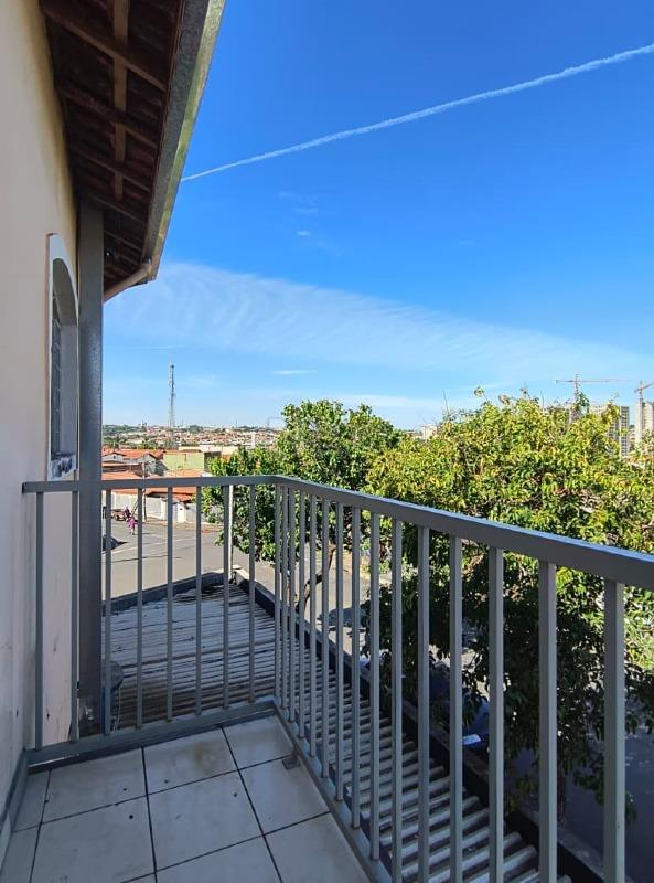 Casa Residencial para aluguel no bairro Jardim Nova Suiça: Sacada