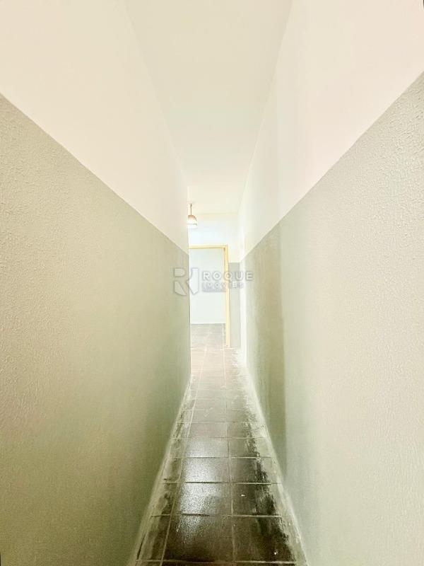 Casa Residencial para aluguel no bairro Jardim Senador Vergueiro: Corredor